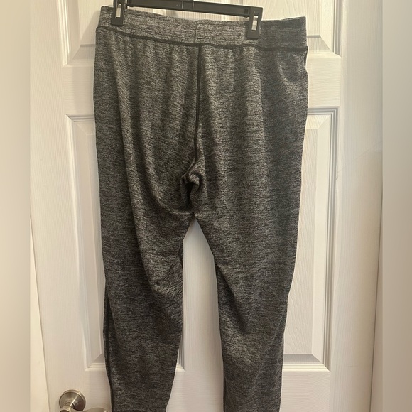 Under Armour Joggers - Picture 2 of 3